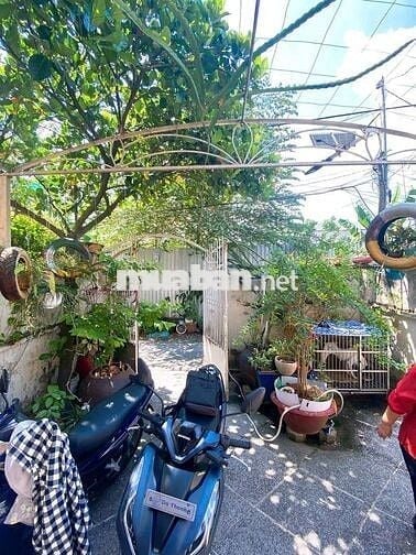 Cách Lotte Mart,TDTU,Rmit chỉ 2km,ko ngập,99m2, có sân vườn, 8.x tỷ