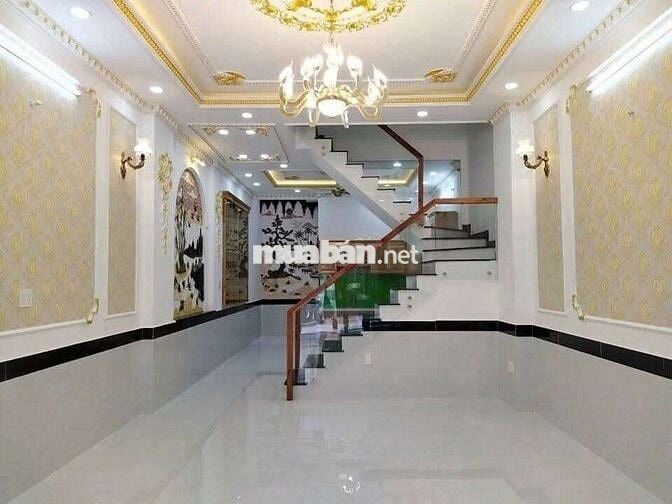 Nhà trệt 2 lầu 4 pn 5wc hẻm xe tải