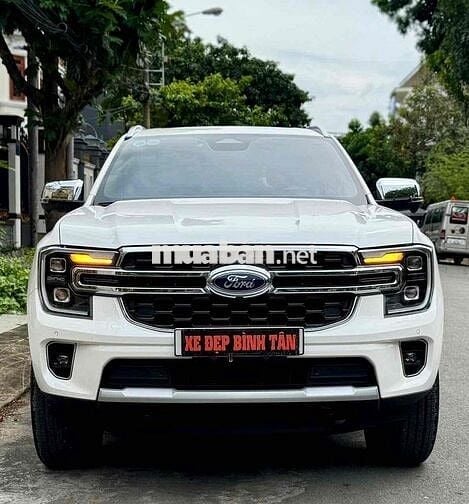 CẦN BÁN XE FORD EVERETS TITANIUM PLUS 4x4.13NKM