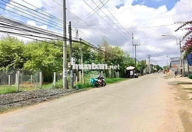 Lô đất Xã Phước Thành, Tp Hồ Chí Minh mới có 300m2 đường nhựa 6m