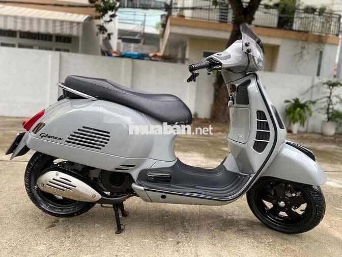 Vespa GTS xám si măng xe mây chạy êm ru