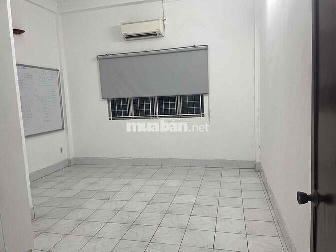 Có 2 phòng cho thuê Q11 giá 3trxx