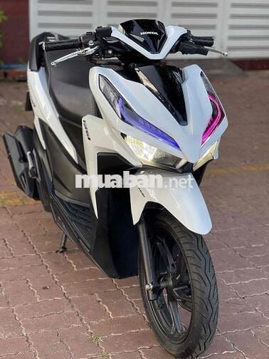 Bán xe Vario 125 2021 màu trắng xe zin đẹp leng