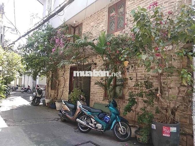 Cho thuê nhà 4 lầu Hồ Biểu Chánh, nội thất đầy đủ, hẻm rộng 2 mặt tiền