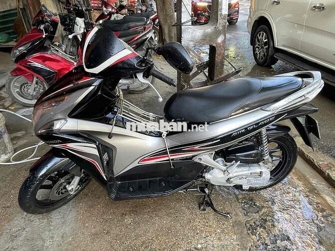 do nhu cầu không sử dụng nên mình cần bán