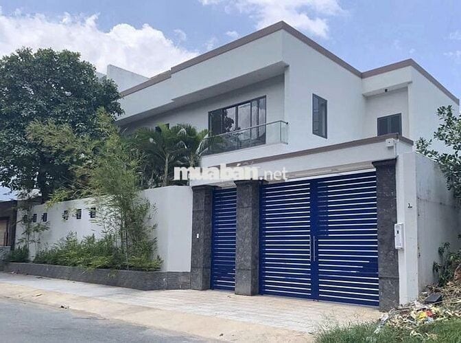 Hot! Villa thiết kế không gian mở 4P dtsd 300m² , có gara, 😍