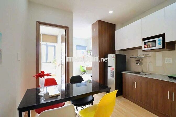 Căn hộ 2pn2wc 60m2 full nội thất mặt tiền Cô Bắc - Q1