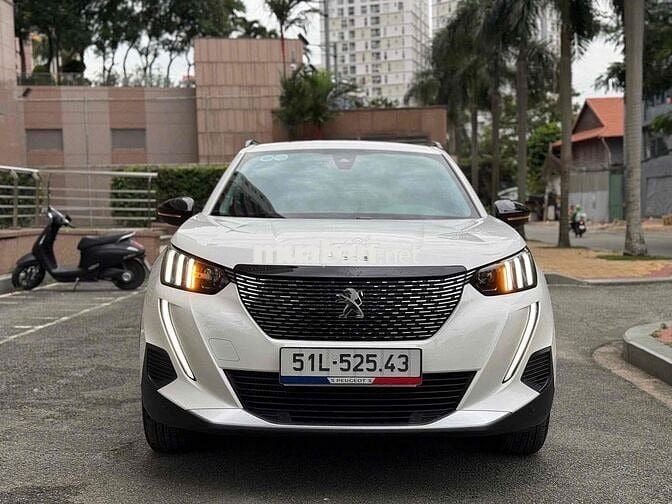 Peugeot 2008 2024 GT Line 1.2 AT - 9000 km