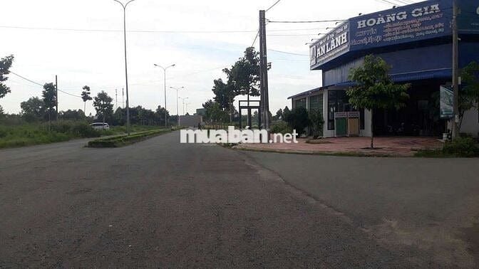 Hai nền liền kề Khu Minh Linh, đường số 1.