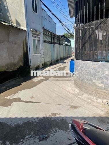 BÁN GẤP!!!  NHÀ CẤP 4 – FULL NỘI THẤT  – ĐƯỜNG THÔNG DĨ AN