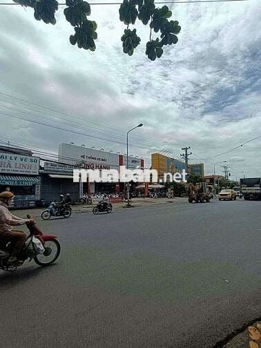 Bán gấp nhà mặt tiền Quốc lộ 1K  Đông Hoà Dĩ An, gần BigC Go Dĩ An