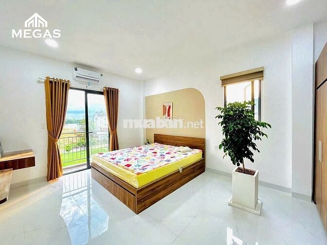 CHO THUÊ STUDIO BAN CÔNG FULL NỘI THẤT MỚI TINH NGAY HOÀNG QUỐC VIỆT