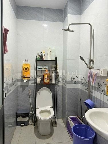 Bán nhà đẹp DT: 4m x 18m 1T+ lầu 3pn ,2w đường 5m thông