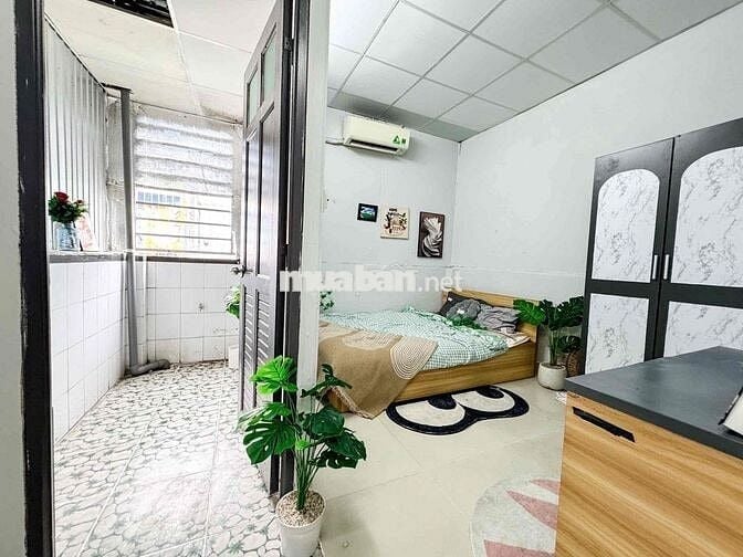 Căn hộ 1 phòng ngủ cửa sổ ban công cực rẻ ngay Đại học Văn Lang