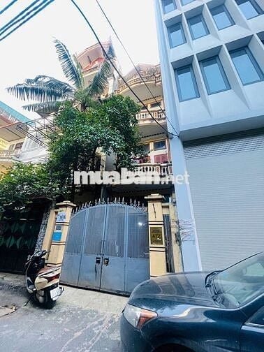 Nhà thuê mặt phố Nguyễn Khang - Diện tích 100m2 x 4 tầng, 30 tr/tháng