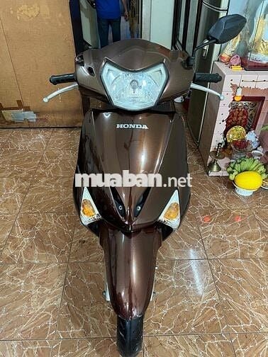 Lead 110 màu nâu biển số Sài Gòn