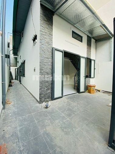 Nhà mới xây có 3 phòng cho thuê hẻm 123 đường Đỗ Xuân Hợp, giá từ 5tr