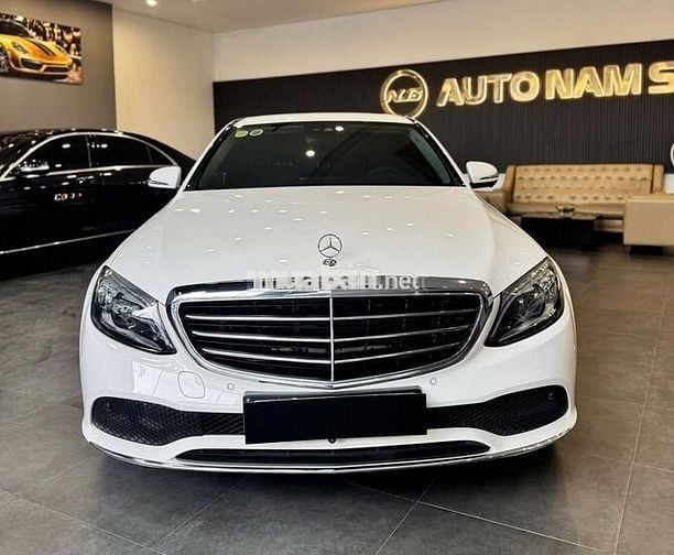 Mercedes C200 Exclusive 2020 - 53000 km
