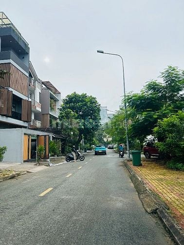 Bán đất ngang 11m KDC Thế Kỉ 21 phù hợp xây Biệt Thự 236m2 giá 41.4 tỷ