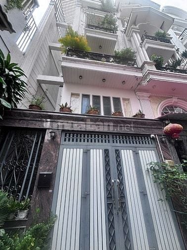 Nhà vị trí vàng DT 33m2 giá 2tỷ950tr ở Bạch Đằng, P15, Bình Thạnh