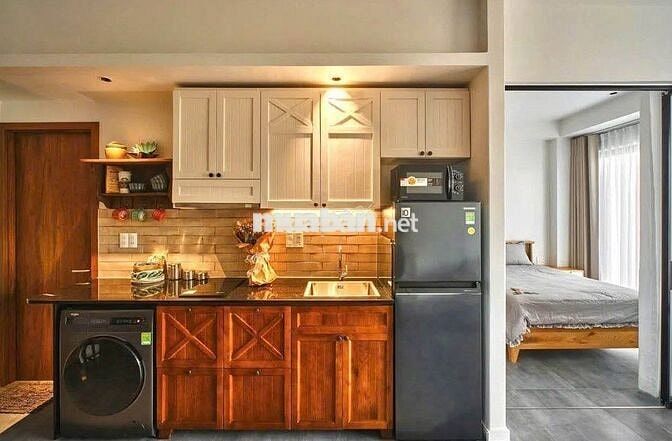 CHO THUÊ CHDV FULL NỘI THẤT BANCONG - HOÀNG DIỆU Q4