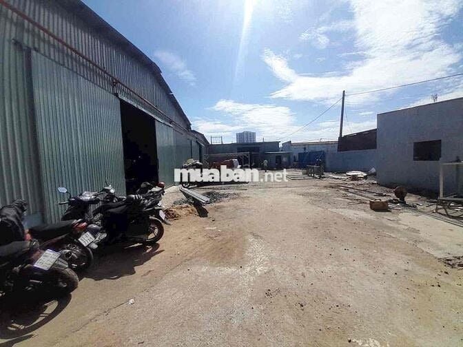 Cho thuê kho xưởng gần ngã tư Bình Thung - Bình An