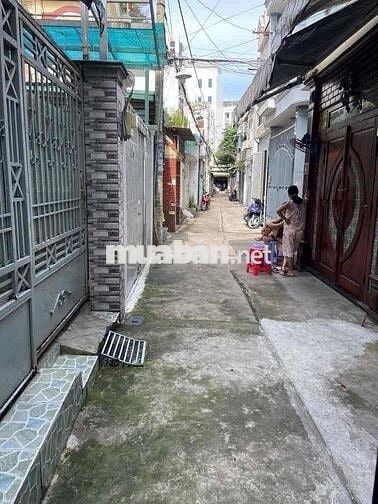 BÁN NHANH 40m, 2 pn, 2wc, hẻm 3 gác