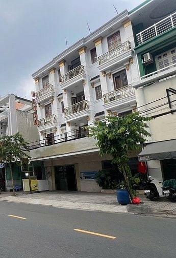 Bán toà nhà văn phòng khu Tên Lửa, Bình Tân, 9x20m, 1 hầm + 5 tầng