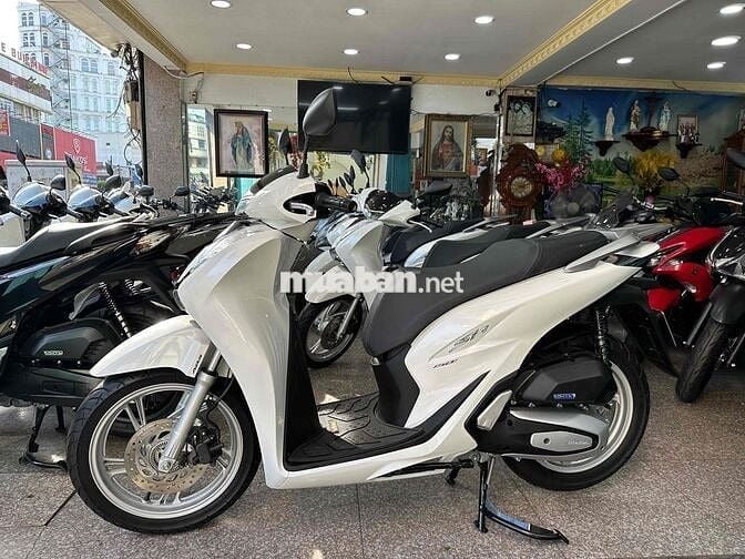SH 150i ABS + HSTC 10/2022 Trắng BSTP Chính Chủ