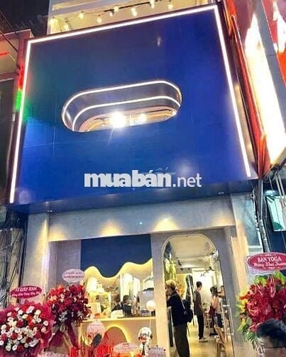 Cho Thuê Nhà Đường Nguyễn Tri Phương, Quận 10 ( 3 Lầu Suốt + ST, 3WC )