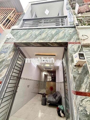 Nhà Bán . DT 2m6x12 .1 lầu 2 phòng .2 wc Phường 3 Q8