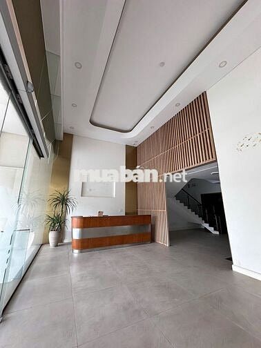 Tìm Kiếm Tòa Nhà Văn Phòng FULL Công Năng Ở Đâu Xa. Bình Thạnh MeTro