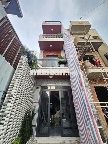 Li dị bán gấp nhà 1 trệt 2 lầu, p.An Phú, Thuận An, dt 62m2/1,67 tỷ