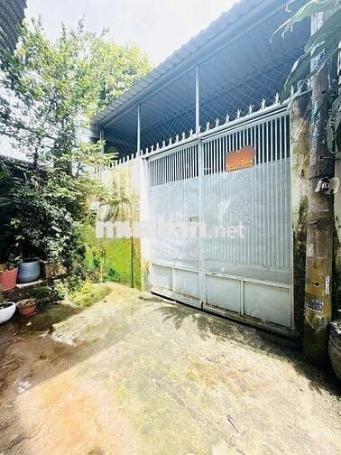 Bán căn nhà Hiệp Thành 45 hẻm xe hơi chỉ nhỉnh 3 tỷ , Dt:74m2 SHR Gấp!