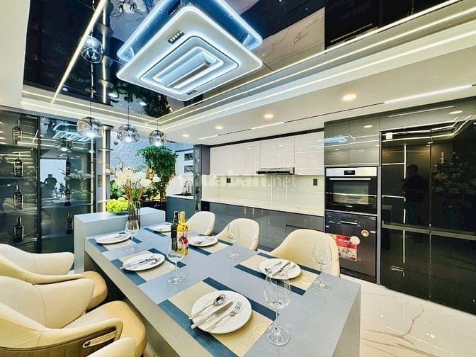 BÁN NHÀ CHÍNH CHỦ MẶT HỒ LÂM DU, LONG BIÊN, 5 TẦNG DT 110M, HƠN 30 TỶ