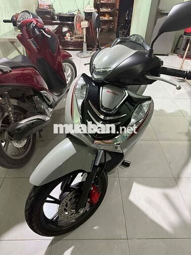 Honda SH 125i ABS 2025 Xám 1800 km