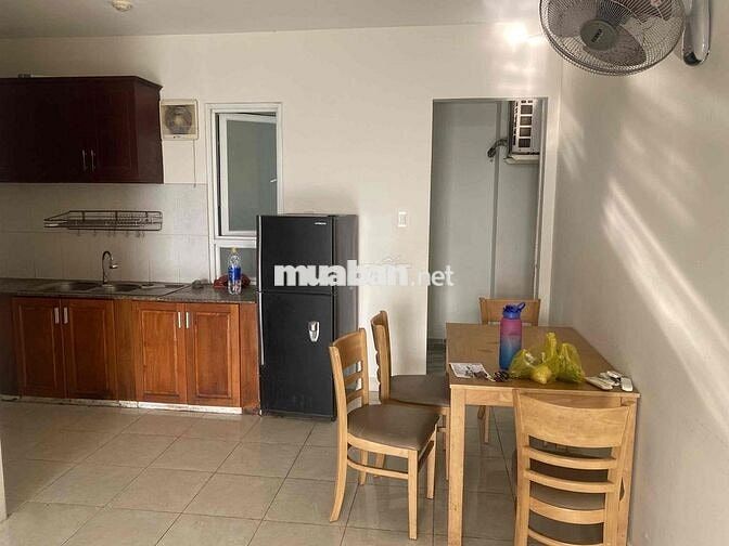 Căn hộ view sông, đối diện trường RMIT, full nội thất, 2 phòng ngủ