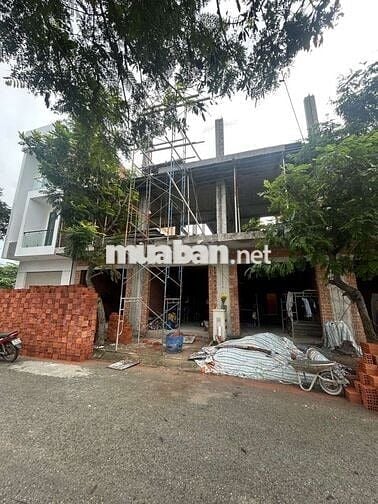 Nhà mặt tiền kinh doanh cạnh toà nhà chung cư văn phòng