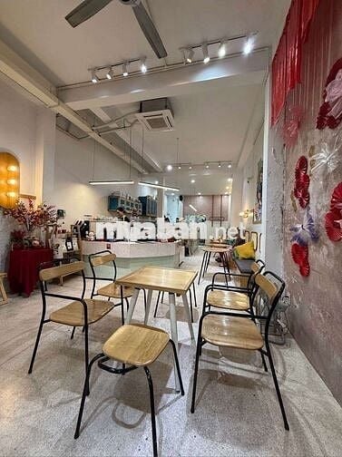 NHÀ MẶT TIỀN KHU CHỢ HÀN - SÂN VƯỜN