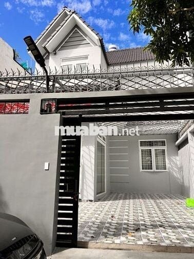 Nhà nguyên căn đường số 24 Linh Đông, rộng rãi tiện ở kinh doanh