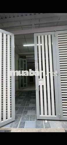 Bán nhà mới xây giá rẻ gần đại học Văn Lang