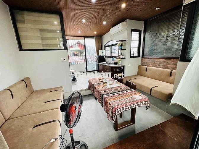 Căn Hộ Penthouse phố Kim Mã, 80m 2PN 2WC Full Nội Thất Xịn