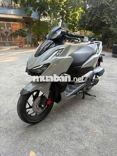 Honda Vario 160 2024 Xám Mới tinh