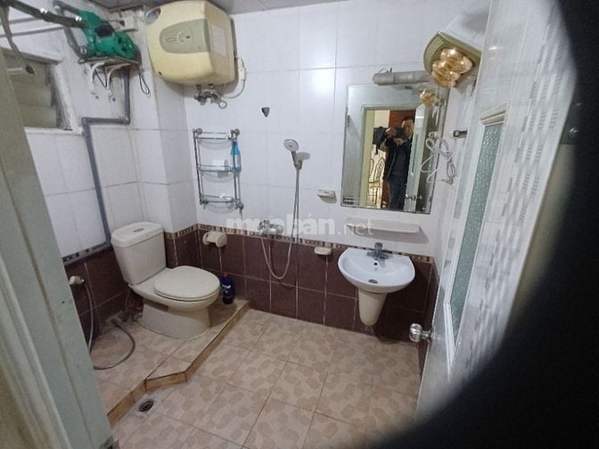 CHO THUÊ CĂN HỘ 80m2, RIÊNG BIỆT, KHÉP KÍN- TẠI ĐƯỜNG HỒNG HÀ, HÀ NỘI