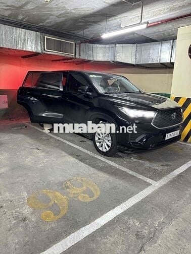 Toyota Innova Cross 2025  Đen Mới 99%