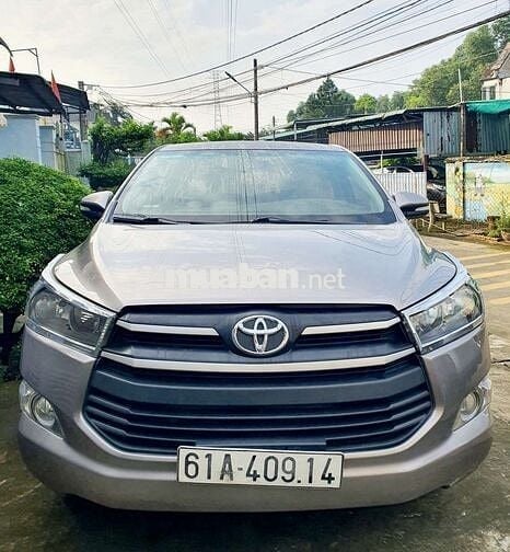 Toyota Innova 2017 Số sàn màu Đồng ánh kim. 1 Chủ.