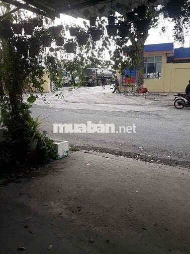 NHÀ ĐẸP 1 TRỆT 1 LẦU MẶT TIỀN, XÂY KIÊN CỐ