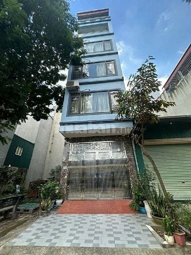 Bán gấp nhà liên kề Kiến Hưng, nhà vuông vắn, sổ đổ sẵn sàng giao ịch