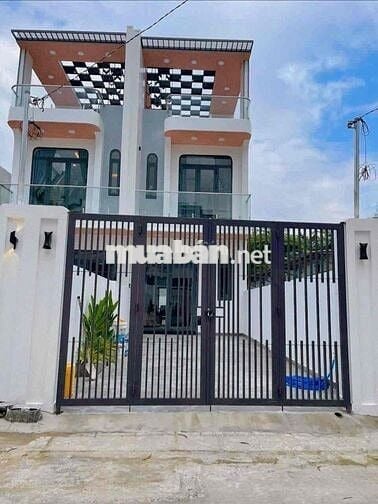 Nhà hẽm 99 Lê Hồng Phong 1 trệt 1 Lầu 1 tum 4,2x25m full nội thất