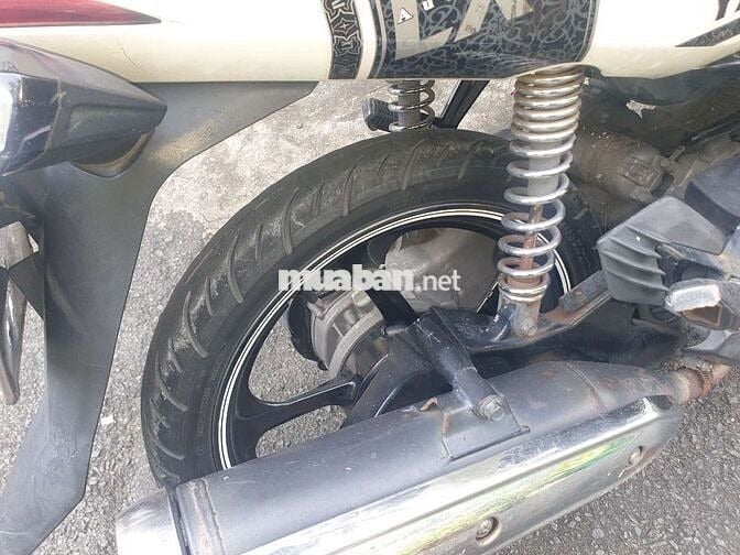 Yamaha Nouvo Trắng đen